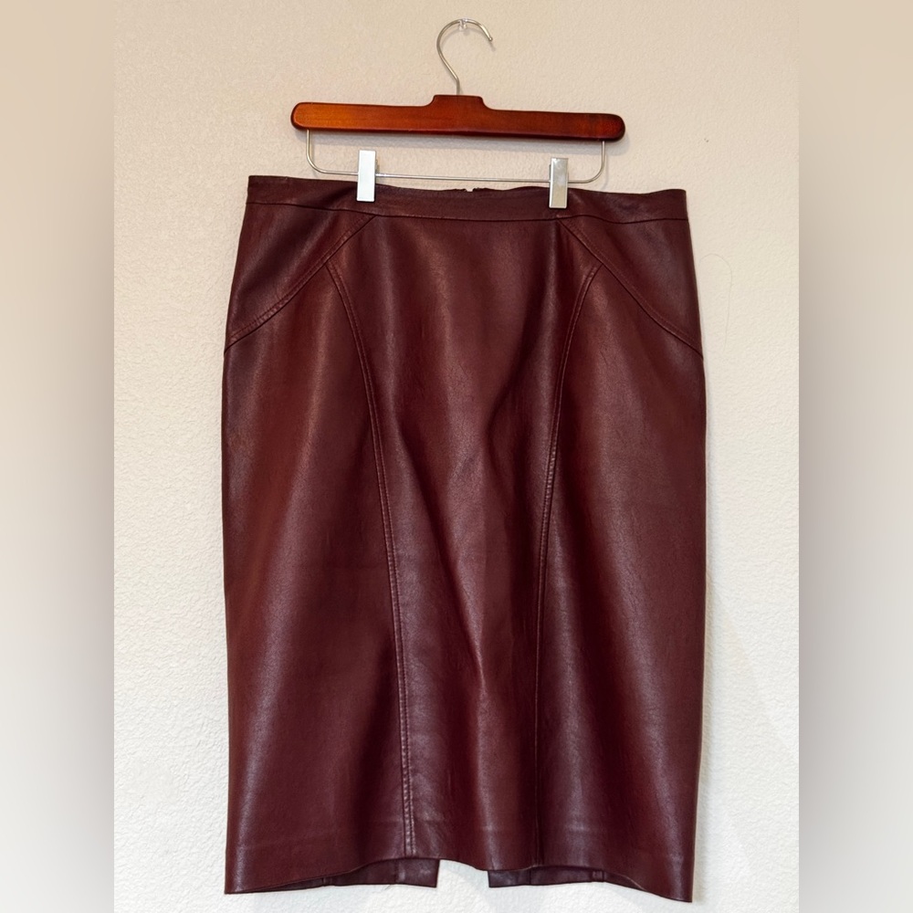 BCBGMaxAzria Red Midi Pencil Skirt for Work